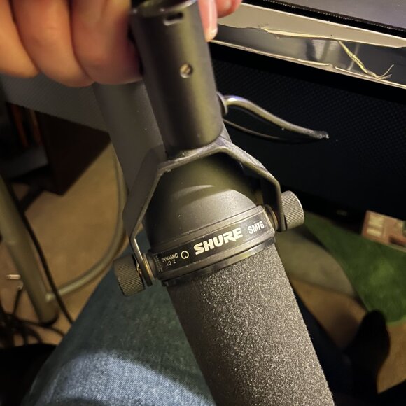 SHURE SM7B MICROPHONE - Picture 2 of 5